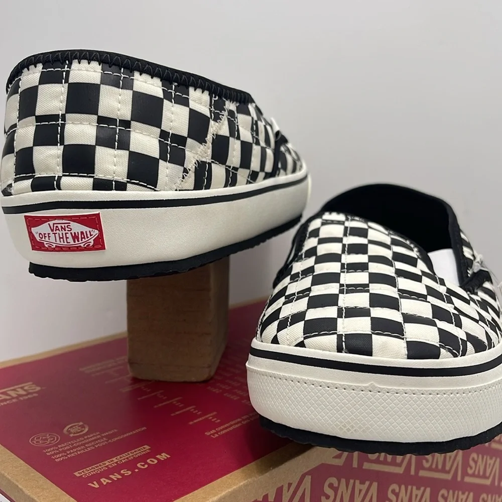 Vans WMNS Slip-Er 2 (Checkerboard)BIk/Clsc White 
VN0A4UWOIB8 Sneakers - Picture 9 of 16